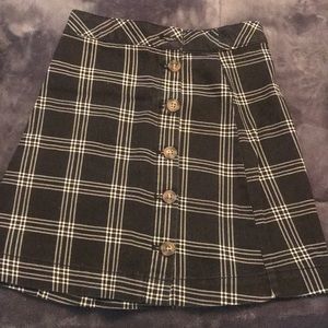 Black and white plaid skirt